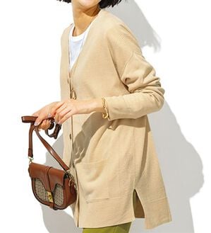 BELLUNA（ベルーナ）の「ふんわりカシミヤタッチニットカーディガン（ニットカーディガン）」｜アイボリー