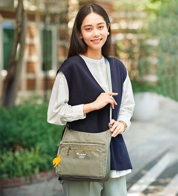 BELLUNA（ベルーナ）の「＜ルコックスポルティフ＞１２ポケット多収納ショルダー（ショルダーバッグ）」｜詳細画像