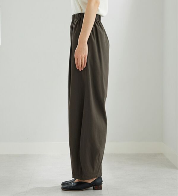 BELLUNA（ベルーナ）の「【接触冷感！】高見えサテン風カーブパンツ（ワイドパンツ・ガウチョ）」｜詳細画像
