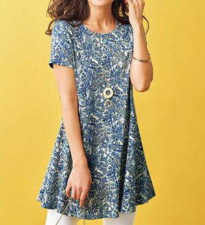 BELLUNA（ベルーナ）の「フレアーシルエットプリントチュニック（チュニック）」｜詳細画像