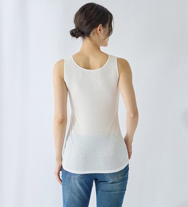 LAVIENNE（ラヴィエンヌ）の「【ムレ嫌いさん必見！】綿１００％涼しいカップ付タンクトップ＜さらりラボ＞（肌着・インナーウェア）」｜詳細画像