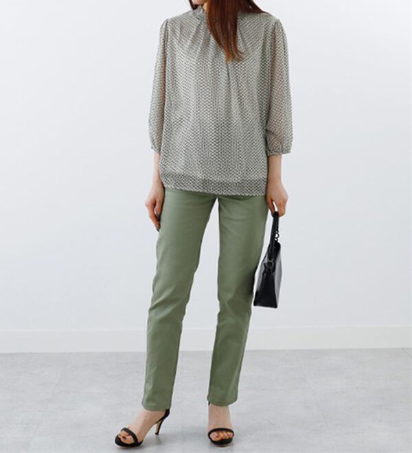 BELLUNA（ベルーナ）の「シフォンプリントシャーリング使いブラウス（ブラウス）」｜詳細画像