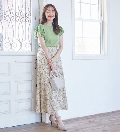 alotta（アロッタ）の「テレコリブ異素材フレアー袖トップス（カットソー）」