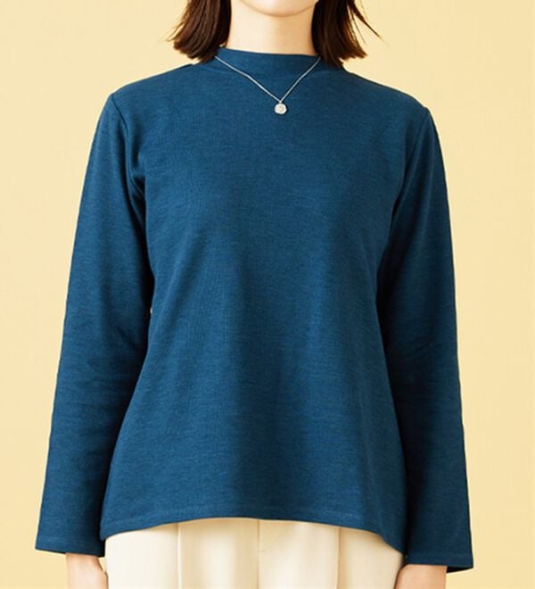 BELLUNA（ベルーナ）の「肌に優しい吸湿発熱ふんわりプルオーバー（カットソー）」｜詳細画像