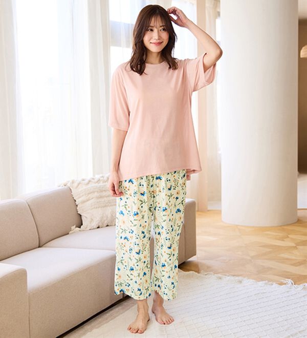 LAVIENNE（ラヴィエンヌ）の「【寝苦しさにさよなら】風がス～っと肌さら！涼しいメッシュ使いパジャマ（パジャマ・ルームウェア）」｜小花柄