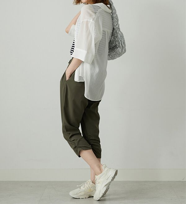 BELLUNA（ベルーナ）の「【接触冷感/UVカット/吸水速乾/軽量】ヒンヤリ＆速乾！裾くしゅクロップドパンツ（クロップドパンツ）」｜詳細画像