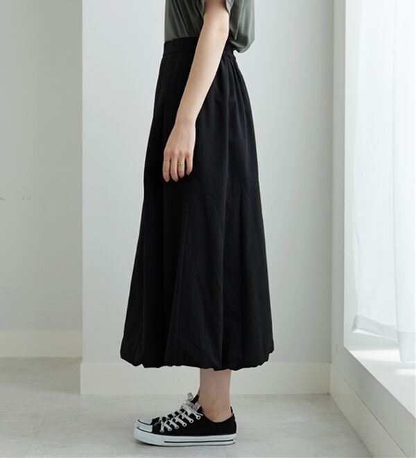 BELLUNA（ベルーナ）の「しぼ感素材バルーンスカート（ロングスカート）」｜詳細画像