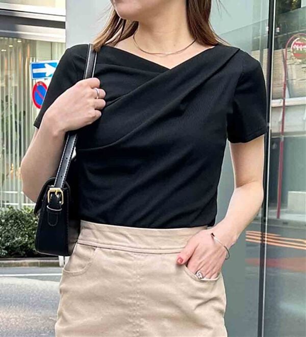 RANAN（ラナン）の「【ひんやり/UV対策】上品ドレープリブTシャツ（カットソー）」｜詳細画像
