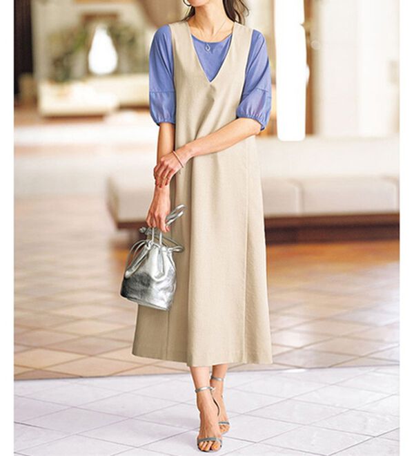 BELLUNA（ベルーナ）の「サラリ麻調素材Ｖネックジャンパードレス（ジャンパースカート）」｜詳細画像