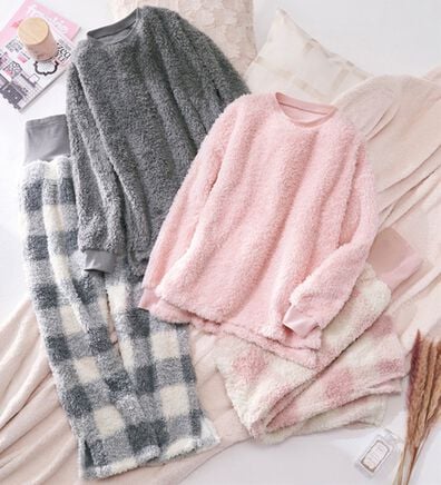 YU'NOW（ユナウ）の「【上下２点セット】モールニット風ハラマキパジャマ（パジャマ・ルームウェア）」