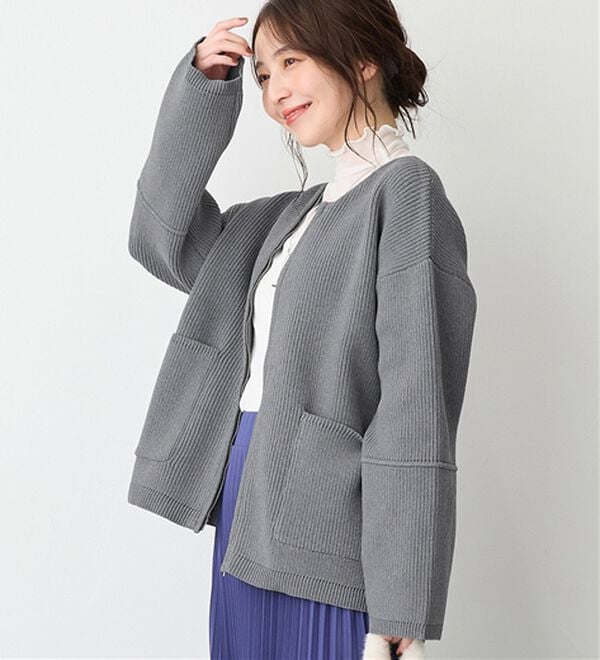 Viola e Viola（ヴィオラ エ ヴィオラ）の「ランタンスリーブジップニットコーディガン（ニットカーディガン）」｜詳細画像