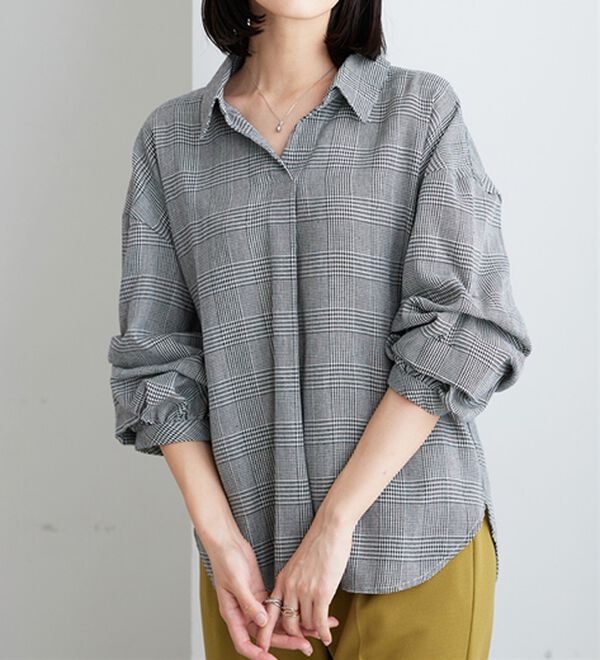 BELLUNA（ベルーナ）の「袖タックデザインスキッパーシャツ（シャツ）」｜詳細画像