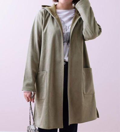 BELLUNA（ベルーナ）の「スエード調素材裏起毛フードカーディガン（ニットカーディガン）」