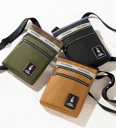「＜ハッシュパピー＞バーティカルミニショルダー（メンズショルダーバッグ）」
