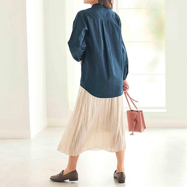 BELLUNA（ベルーナ）の「オーガニックコットンデニムタックブラウス（ブラウス）」｜詳細画像