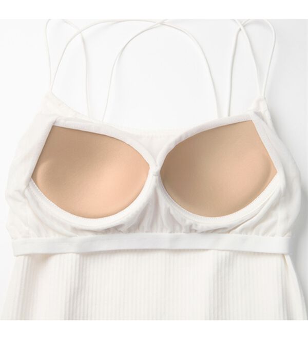 YU'NOW（ユナウ）の「【カップ付インナー】バッククロスブラキャミ（ブラトップ・カップ付きインナー）」｜詳細画像