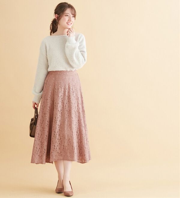 alotta（アロッタ）の「総レースフレアースカート（ロングスカート）」｜ピンクベージュ