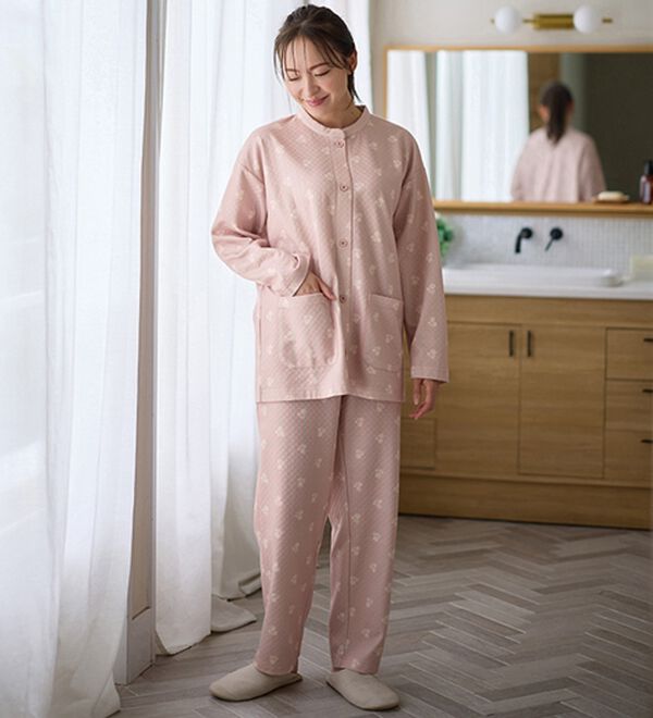 LAVIENNE（ラヴィエンヌ）の「綿入りキルトパジャマ（パジャマ・ルームウェア）」｜詳細画像