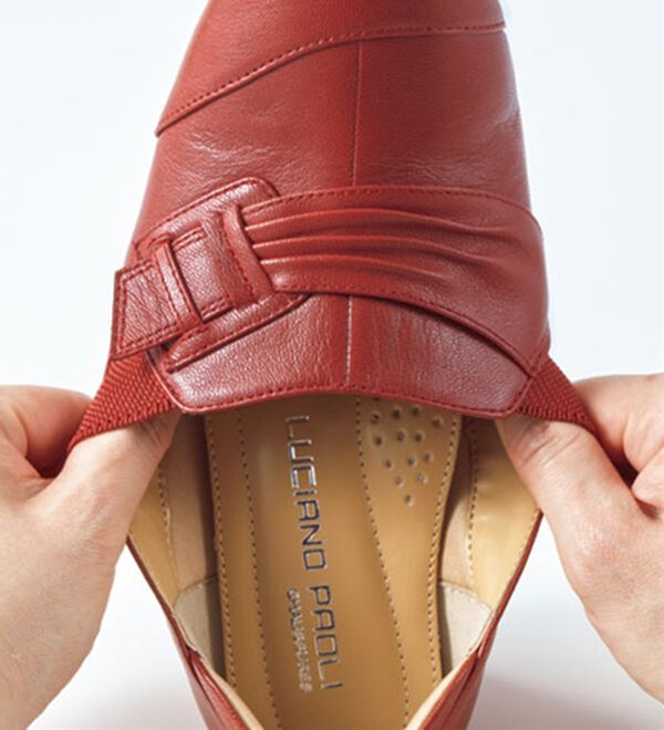 BELLUNA（ベルーナ）の「４Ｅ山羊革ベルトデザインウェッジシューズ（パンプス）」｜詳細画像