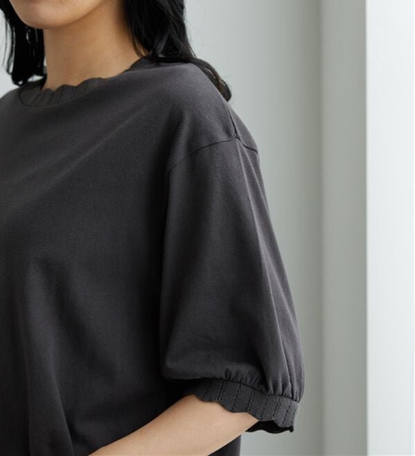 BELLUNA（ベルーナ）の「デザインリブ使いふんわり袖プルオーバー（カットソー）」｜詳細画像