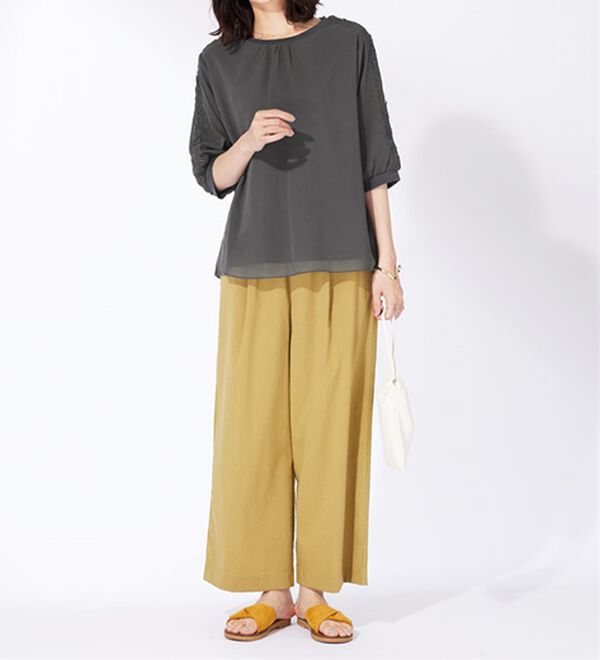 BELLUNA（ベルーナ）の「花柄レースシフォン重ねプルオーバー（カットソー）」｜詳細画像