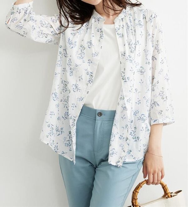 BELLUNA（ベルーナ）の「綿100％ギャザーデザインブラウス（ブラウス）」｜詳細画像