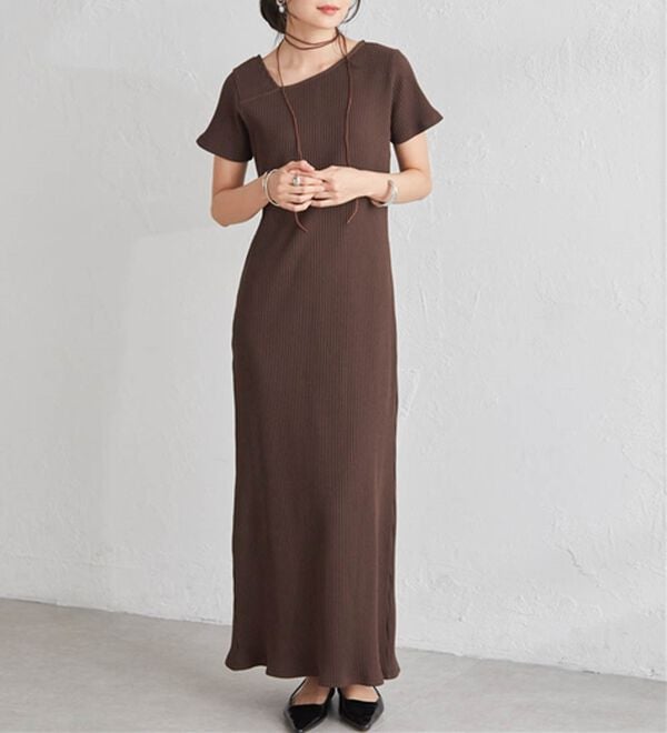 RANAN（ラナン）の「アシメネックハーフスリーブリブワンピース（その他ワンピース）」｜ダークブラウン