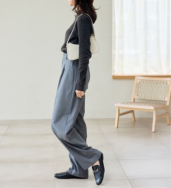 BELLUNA（ベルーナ）の「【選べる衿】肌に優しい綿１００％暖か発熱素材プルオーバー＜ベルホット　コットン＞（カットソー）」｜詳細画像