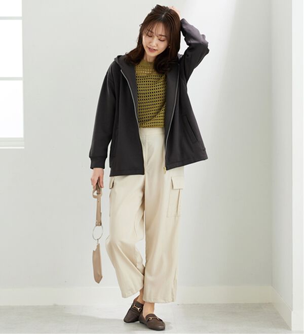 BELLUNA（ベルーナ）の「【快適Ｌａｂ．】とろみ素材裾タックパーカー（パーカー）」｜詳細画像