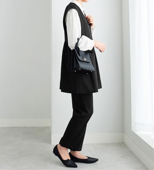 Viola e Viola（ヴィオラ エ ヴィオラ）の「【３点セット】コーデ決まるペプラムジレセットスーツ（パンツスーツ）」｜詳細画像