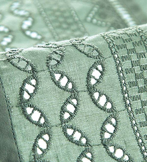 BELLUNA（ベルーナ）の「花柄レース切替デザインブラウス（ブラウス）」｜詳細画像