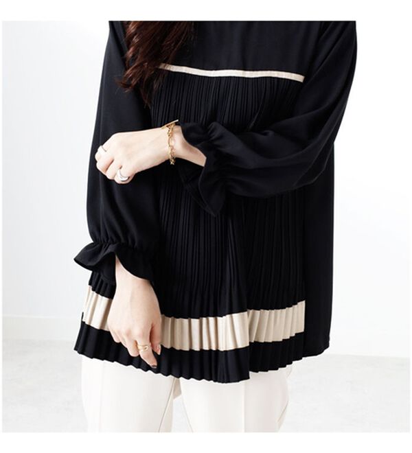 BELLUNA（ベルーナ）の「【Ｌａｇｒｉｌｕａ】配色デザインプリーツ使いブラウス（ブラウス）」｜詳細画像