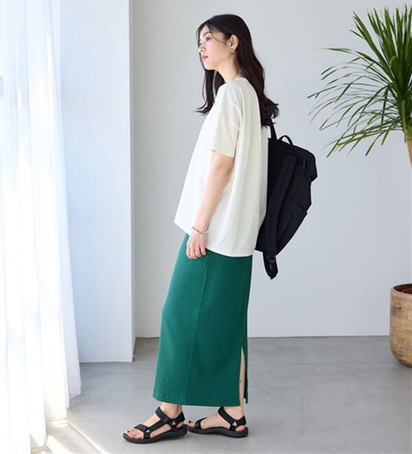 BELLUNA（ベルーナ）の「シュッと体型カバー！コクーンTシャツ（カットソー）」｜詳細画像