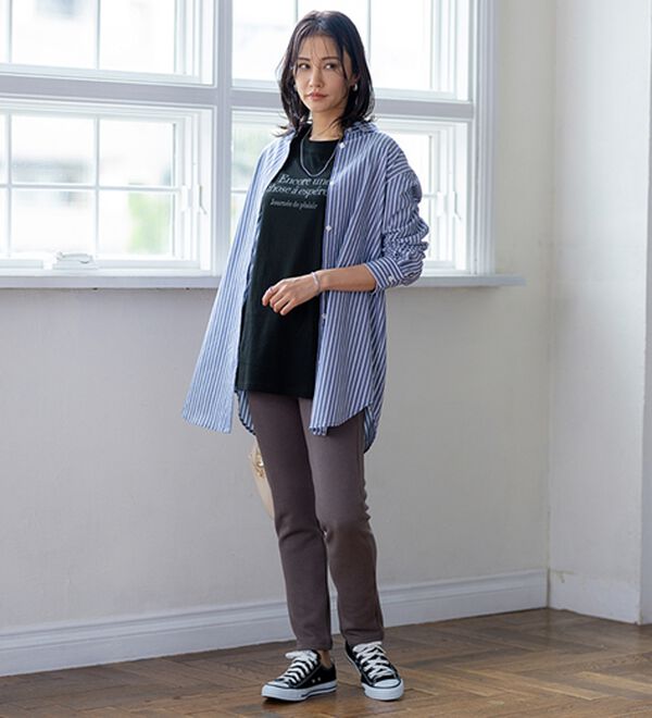 BELLUNA（ベルーナ）の「綿１００％素材フロッキーロゴ長袖Ｔシャツ（Tシャツ）」｜詳細画像