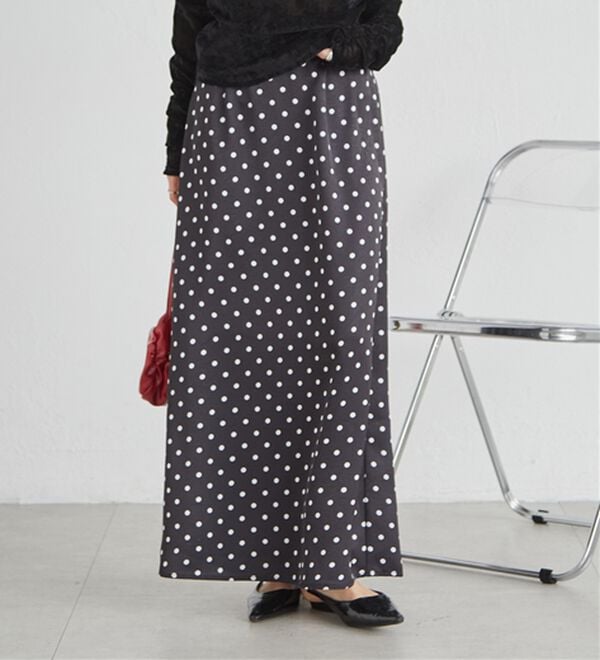 RANAN（ラナン）の「エンボスサテンナロースカート（ロングスカート）」｜詳細画像