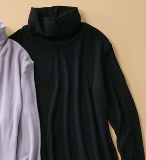 LAVIENNE（ラヴィエンヌ）の「カシミヤ入りハイネックプルオーバー（肌着・インナーウェア）」｜ブラック