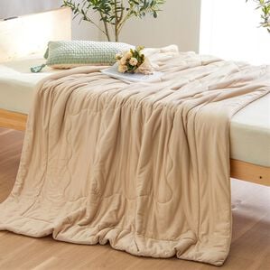 iellio（イエリオ）の「ひんやりッチ　リバーシブル冷感とろける肌掛布団＜ブランケット・夏用掛布団＞（掛布団）」｜モカベージュ