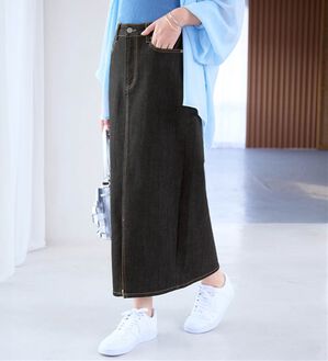 alotta（アロッタ）の「きれいめストレッチカラータイトスカート（ロングスカート）」｜インディゴブラック