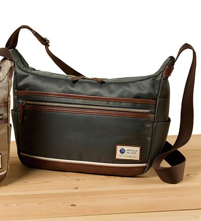 「＜アーノルド　パーマー＞収納上手なクロスボディバッグ（メンズボディバッグ・ウエストポーチ）」