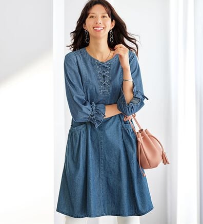 BELLUNA（ベルーナ）の「胸元レースアップデニムワンピース（その他ワンピース）」