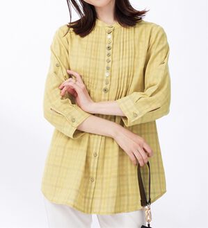 BELLUNA（ベルーナ）の「ダブルガーゼ素材多ボタンオーバーブラウス（ブラウス）」｜イエロー