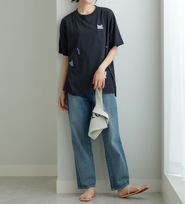 BELLUNA（ベルーナ）の「ネコ刺しゅうビッグプルオーバー（カットソー）」｜詳細画像