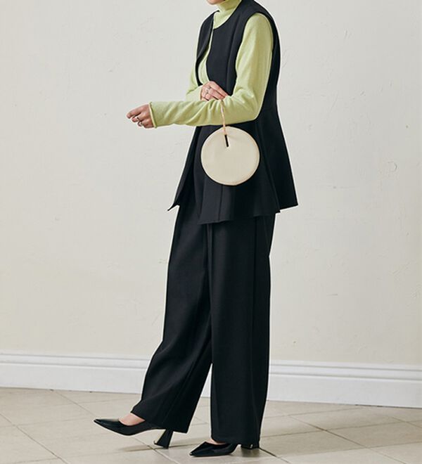 RANAN（ラナン）の「前後２ＷＡＹ！メロウ使いニットソーフリルプルオーバー（カットソー）」｜詳細画像