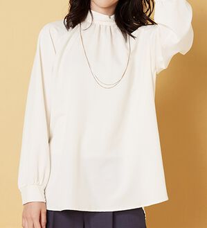 BELLUNA（ベルーナ）の「スタンド衿デザイン上品ブラウス（ブラウス）」｜アイボリー