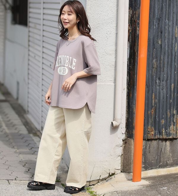 A HAPPY MARILYN（アハッピーマリリン）の「【Ｍ～８Ｌ】【接触冷感・ＵＶ対策】カレッジプリント裾ラウンドＴシャツ（Tシャツ）」｜詳細画像