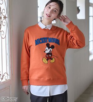 BELLUNA（ベルーナ）の「＜Ｄｉｓｎｅｙ＞【ミッキー】さがら刺しゅう裏毛トレーナー（カットソー）」｜オレンジ