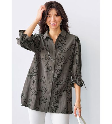 BELLUNA（ベルーナ）の「グラフィック風刺しゅう袖リボンチュニック（チュニック）」