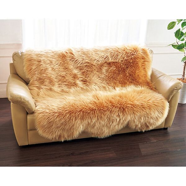 iellio（イエリオ）の「ふかふかムートン調フリース＜韓国風インテリア・チェアカバー・ソファーカバー・ラグ・チェアパッド＞（ソファーカバー）」｜ゴールド