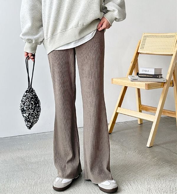 GeeRA（ジーラ）の「セルフカット美脚魅せセミフレアパンツ（フルレングスパンツ）」｜詳細画像