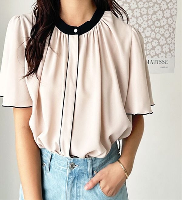 GeeRA（ジーラ）の「前後２ＷＡＹ配色フレアー袖ブラウス（ブラウス）」｜詳細画像